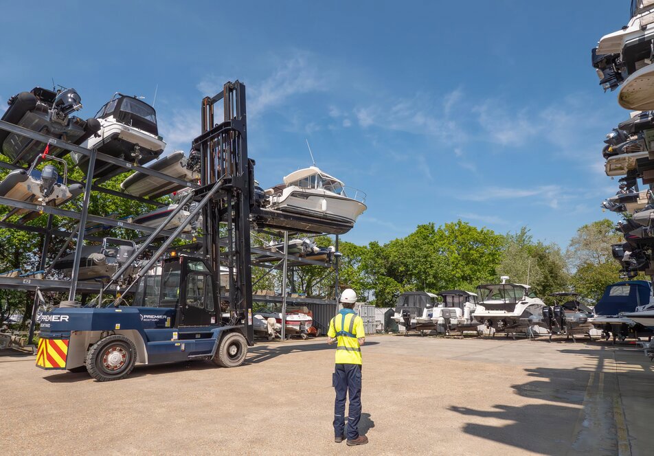 Forklift And Dry Stack Universal Marina NW Mixed Content Block 952X664